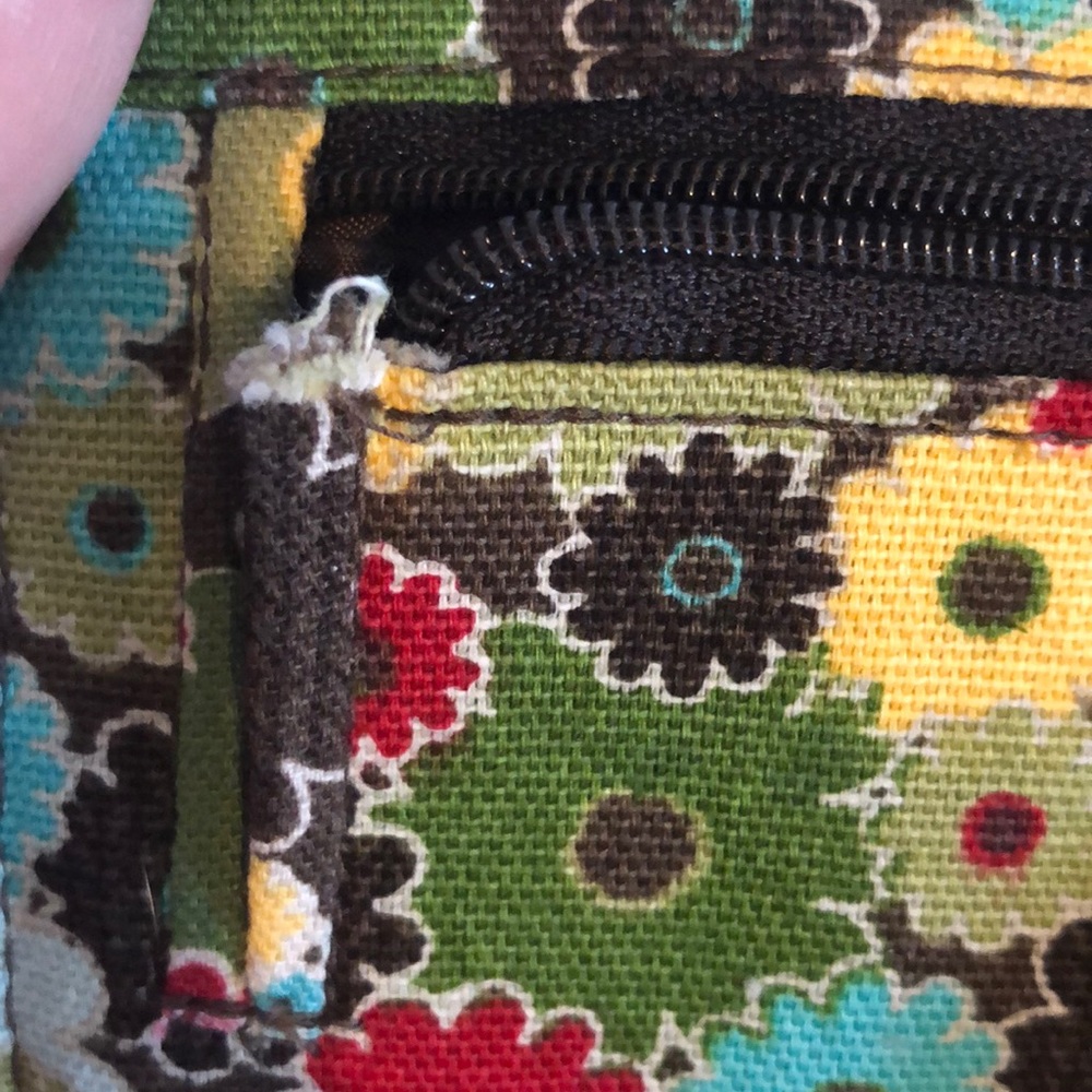 Thirty-one- Small Wallet - Picture 5 of 5